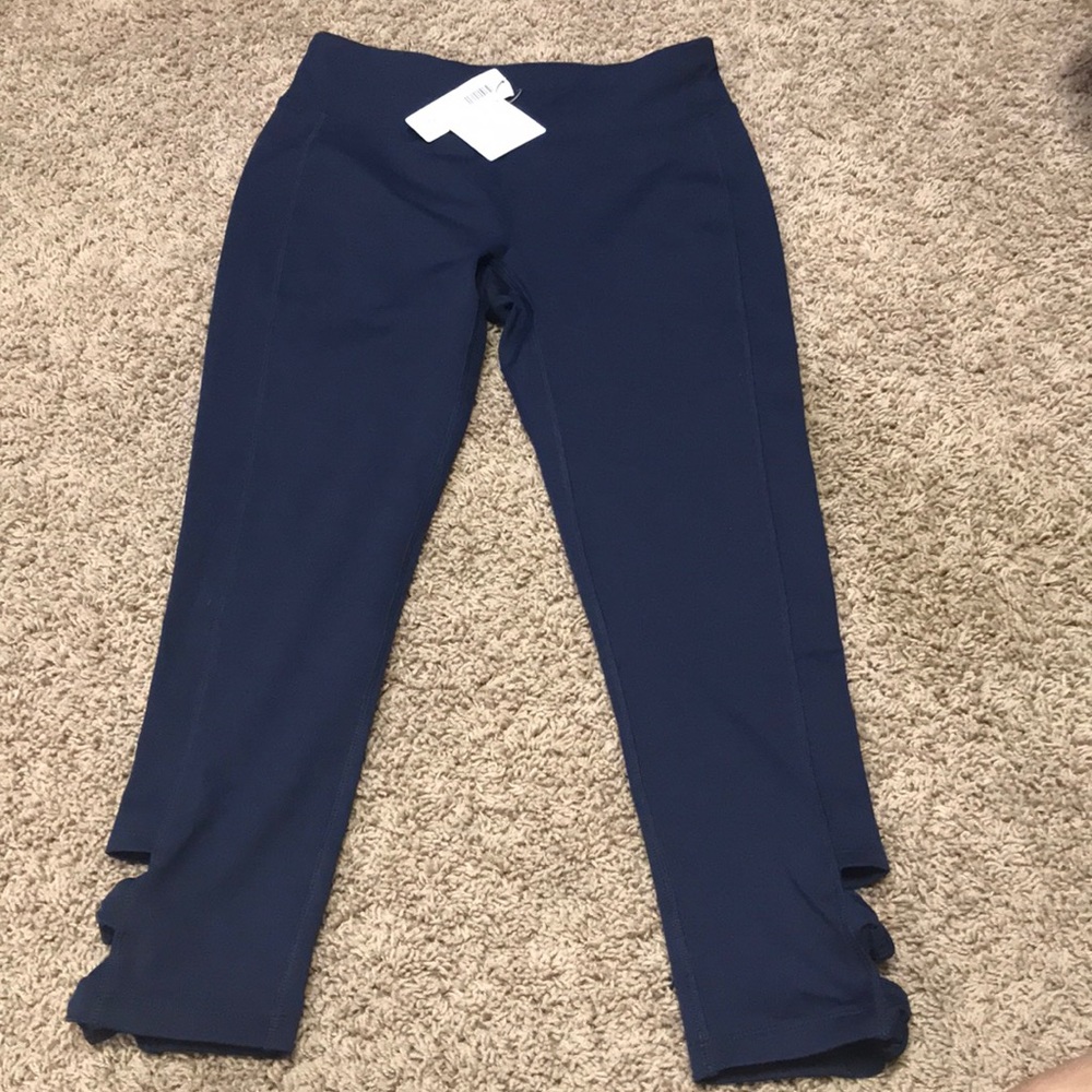 Zenergy by Chico’s Capri legging